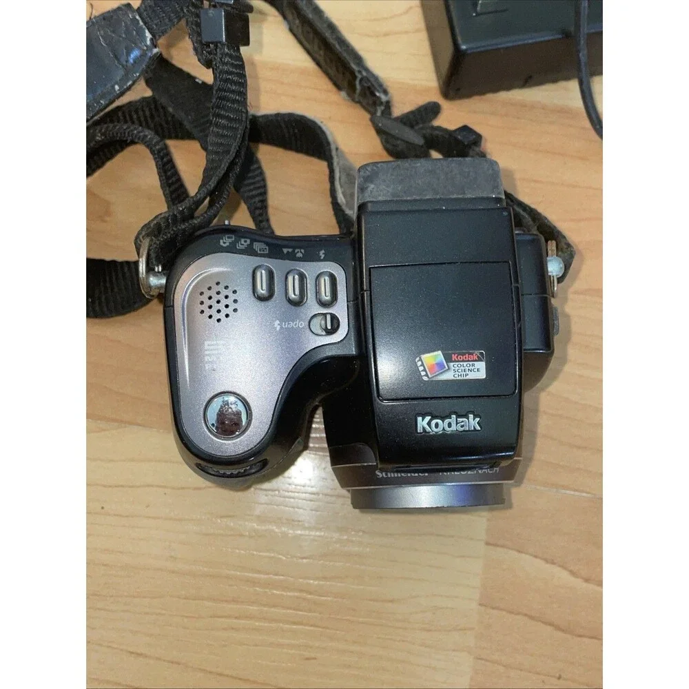 Kodak EasyShare DX7590 5MP Digital Camera 10x Zoom Tested Works w/Battery & AC